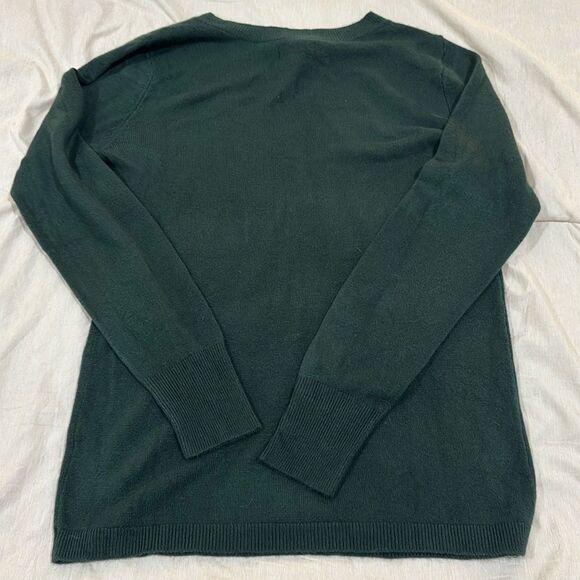 Croft & Barrow Acrylic V‑Neck Sweater • Green • Size Small • EUC - Picture 2 of 2